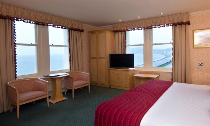 A front facing bedroom has views of the bay